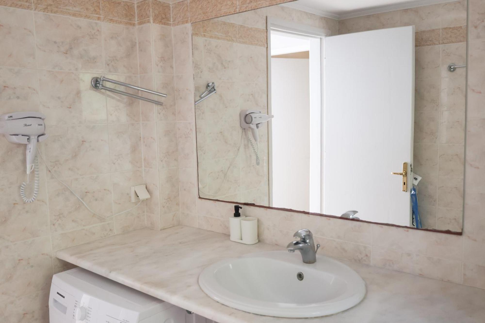 Skiathos Zeus Apartment Екстериор снимка