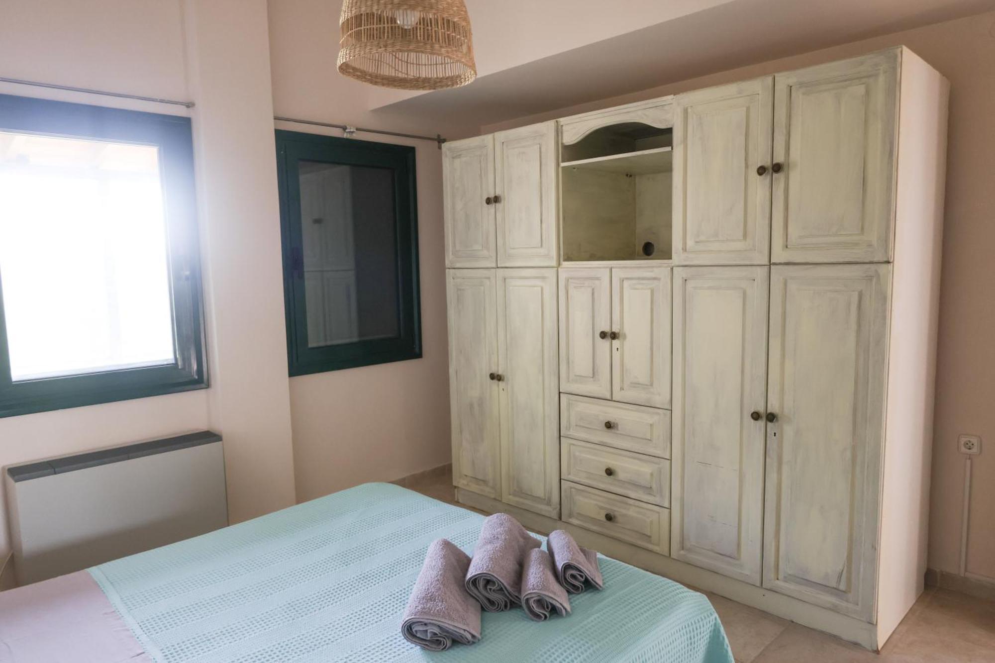 Skiathos Zeus Apartment Екстериор снимка