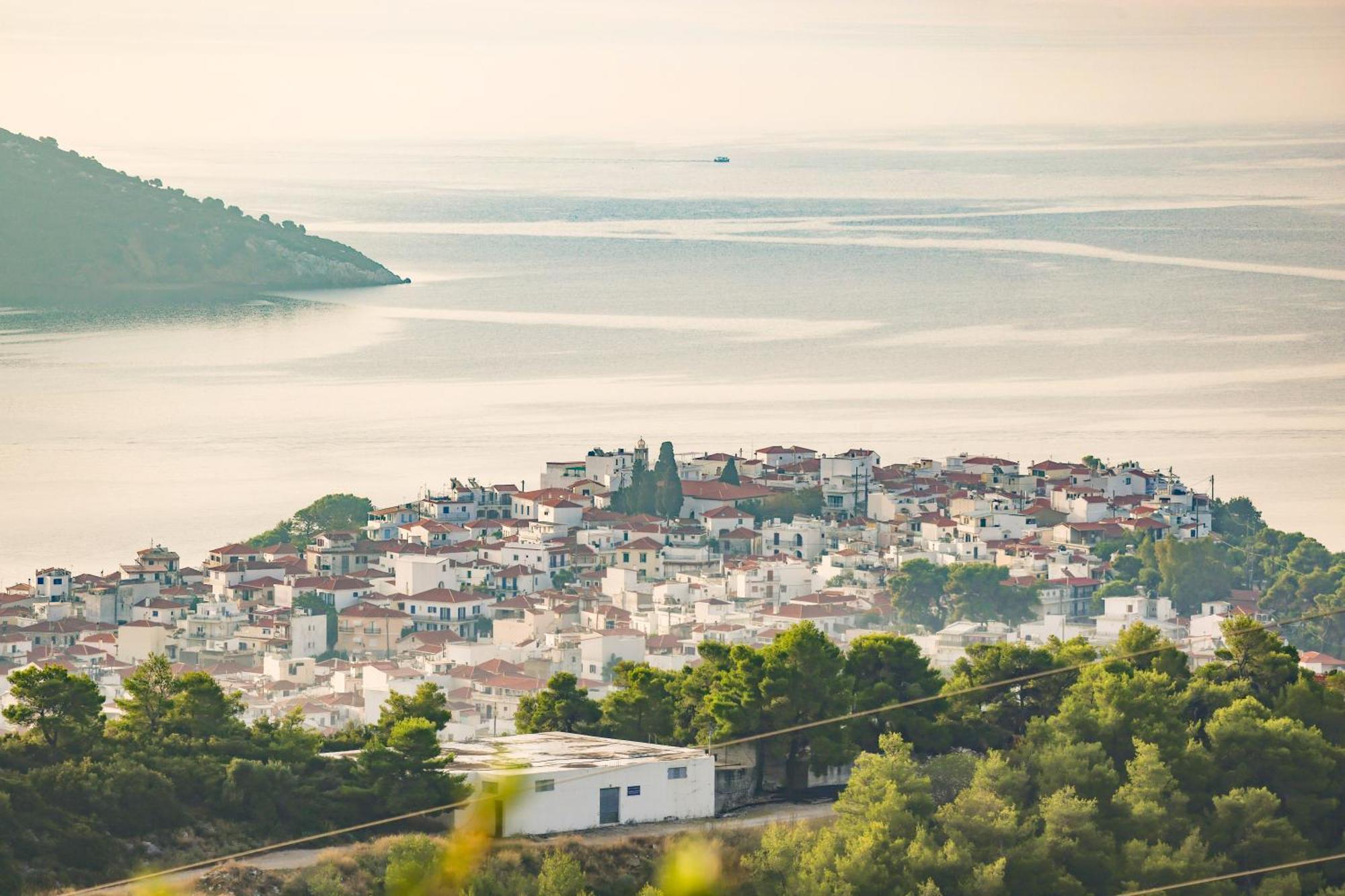 Skiathos Zeus Apartment Екстериор снимка